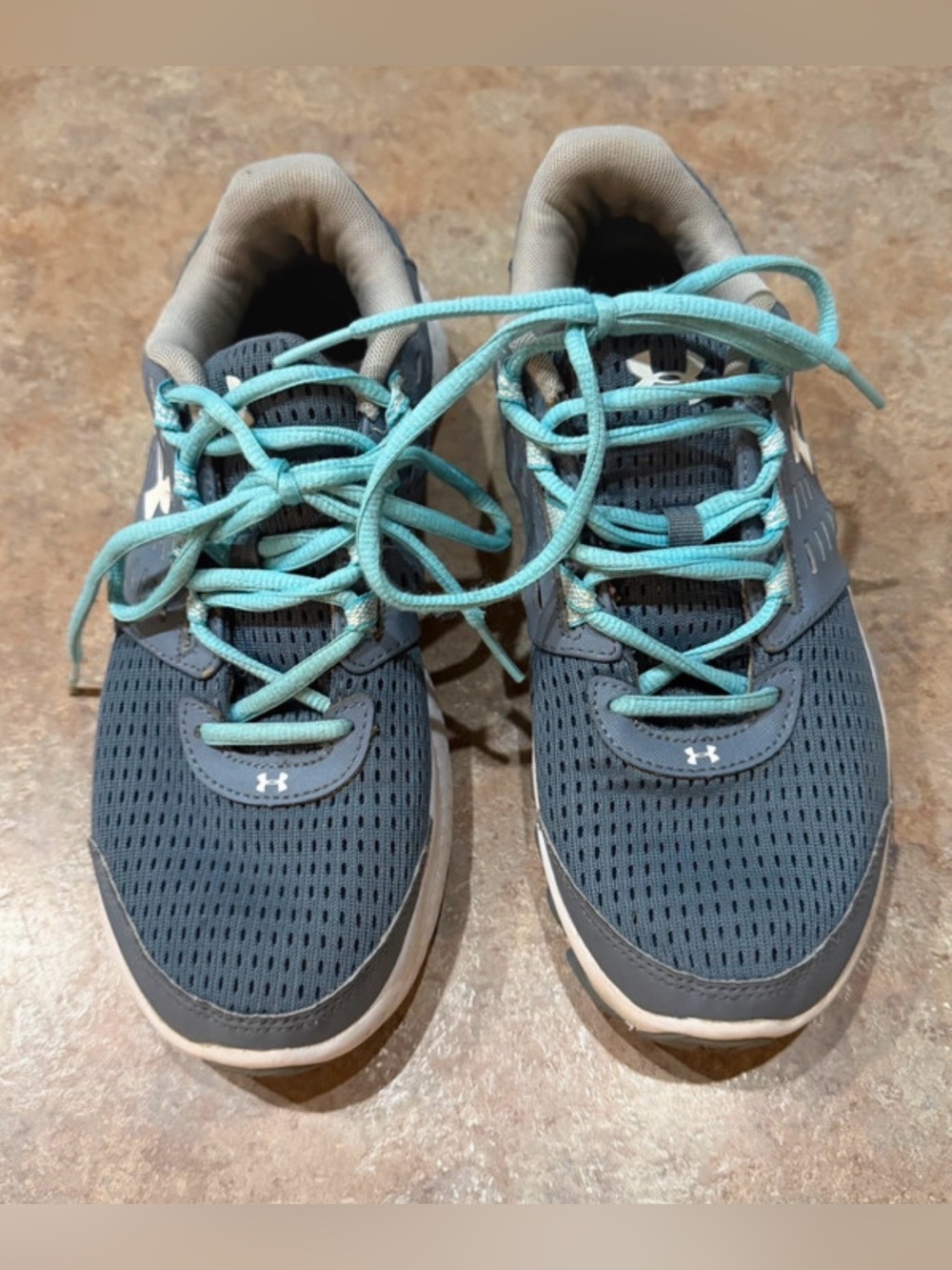 Women’s  Under Armour  Teal and Gray Running Shoes. Size 8.5